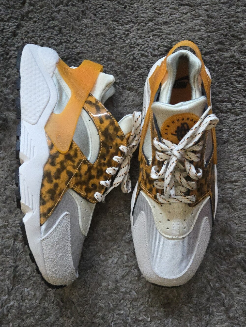 Nike Women's Size 11 Air Huarache Tortoiseshell White Orange New 072026